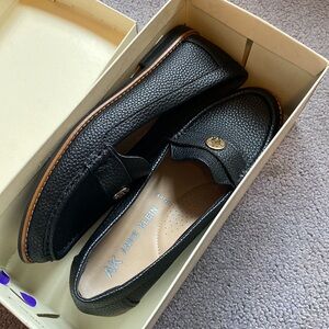 Anne Klein Women’s Loafers Black & Gold W 8.5